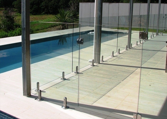 Transparent Outdoor Glass Fence , Fully Frameless Glass Pool Fencing supplier